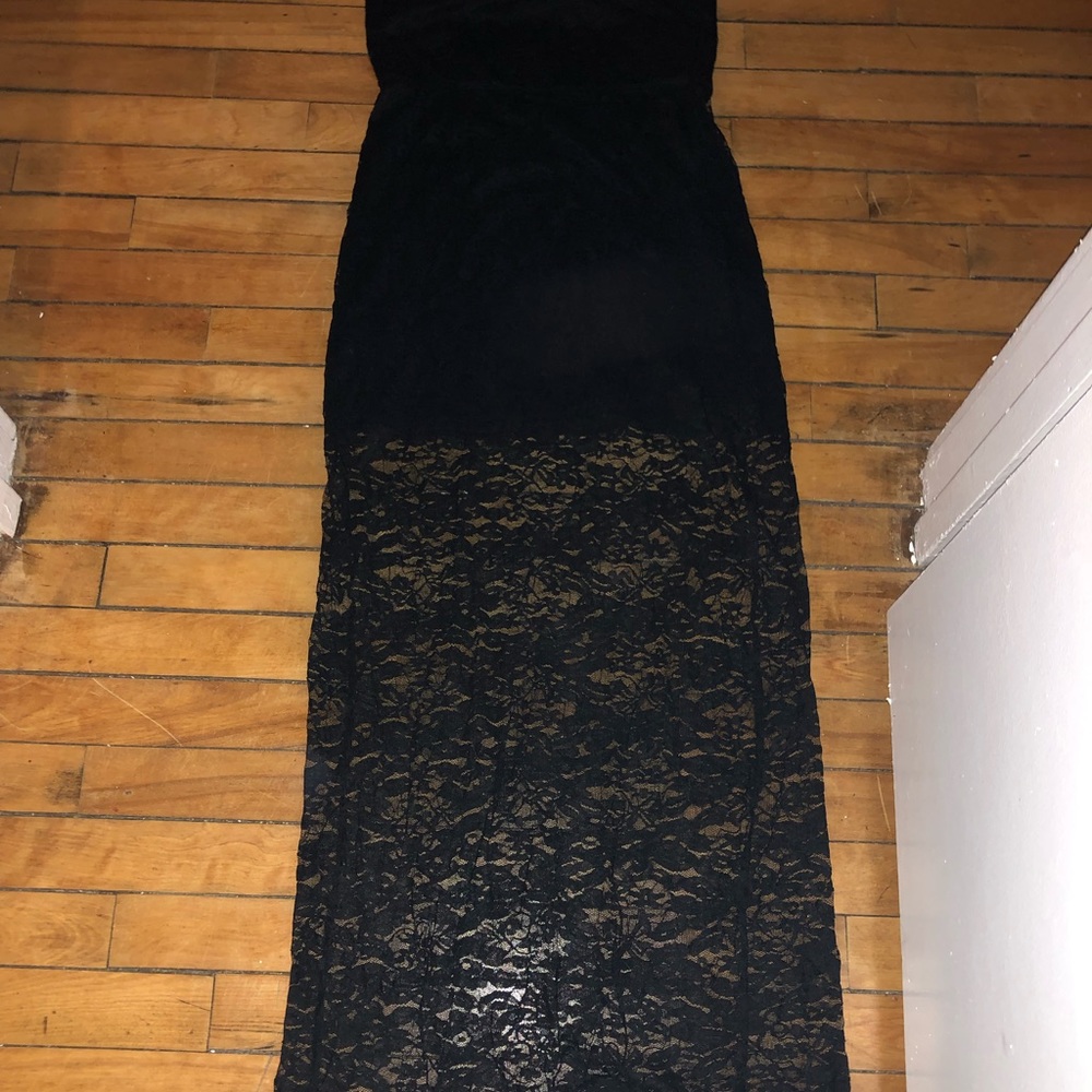 Lace skirt